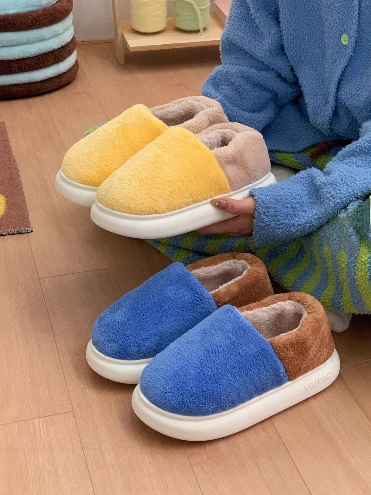 Pantofole in cotone per coppie, calde e morbide, con tacco alto, antiscivolo, comode per la casa in inverno, in peluche, per uomo e donna