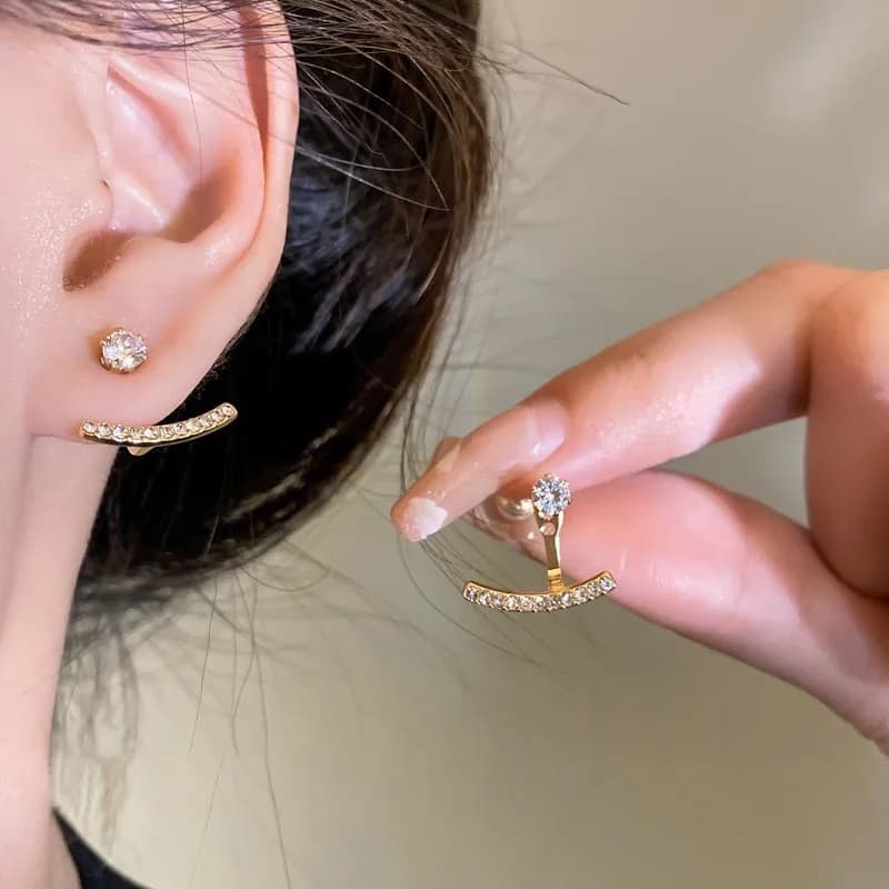 2023 New Korean Light Luxury Crystal Simple Stud orecchini Ladies Fashion Crystal Elegant Puck Jewelry Everyday Party Gift