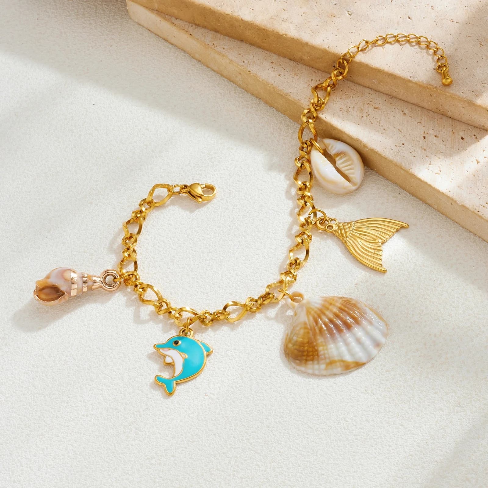 Bracciale LAMENGLY in acciaio inossidabile 316L color oro con ciondolo a forma di conchiglia e coda di pesce, gioiello trendy, delicato regalo per donne e ragazze, ideale per feste.