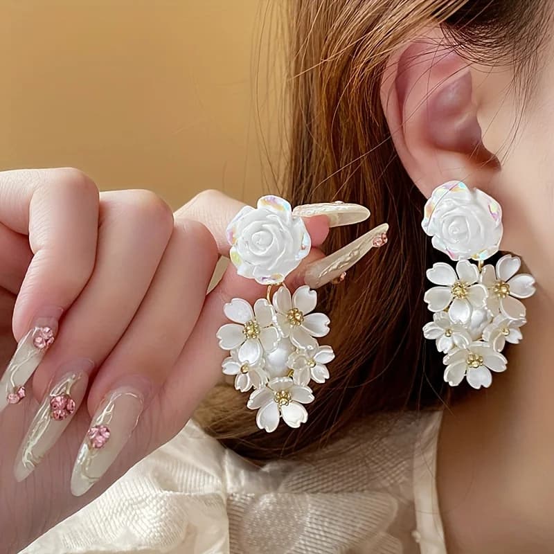 Sweet Flower Tassel Earrings for Women Fashion Trend Studs Temperament Drop Earrings High-grade Female Jewelry