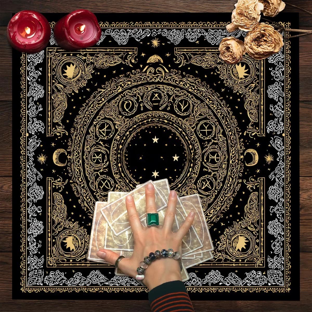 Tappetino per divinazione in tessuto per tarocchi con simbolo occulto dorato con tovaglia per altare con stampa lunare e stelle per carte dei tarocchi Accessorio rituale oracolo