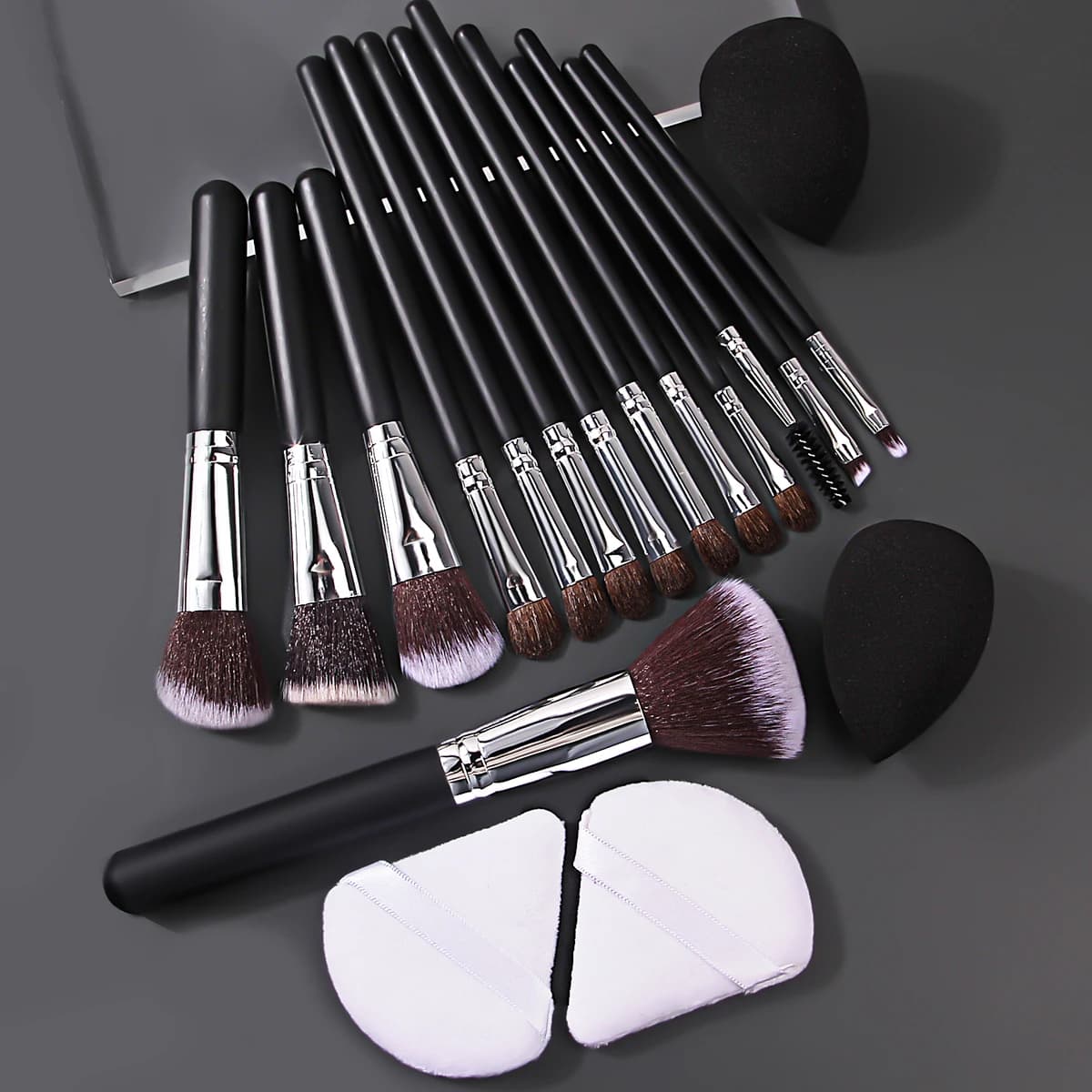 Set di pennelli per trucco di fascia alta 4/14/18 pezzi, pennello per cipria in polvere, pennello per fard, set di pennelli per il viso + set di soffio per cipria non intasato