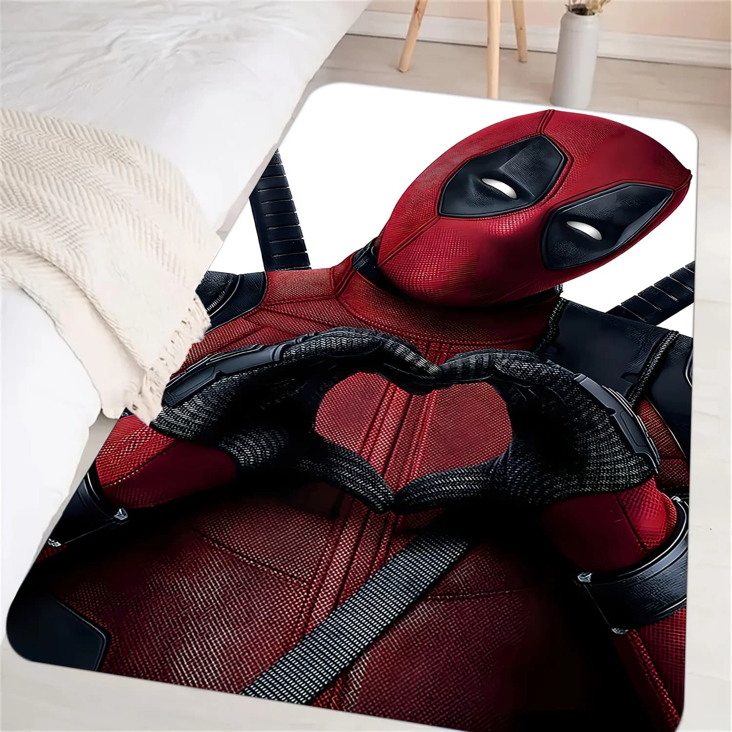 Tappetino stampato, motivo a cuore con tuta rossa Deadpool, rettangolare, lavabile in lavatrice, poliestere resistente, tessuto a maglia, diverse misure