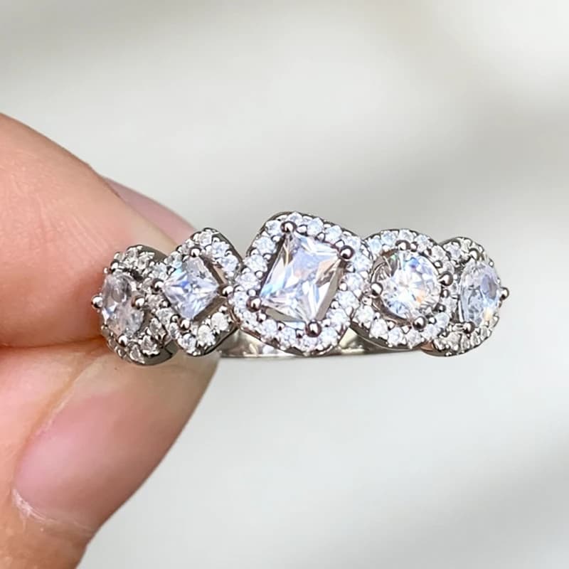 Huitan ring with geometric zircons for engagement ceremony, fashionable female wedding ring, modern style jewelry for woman