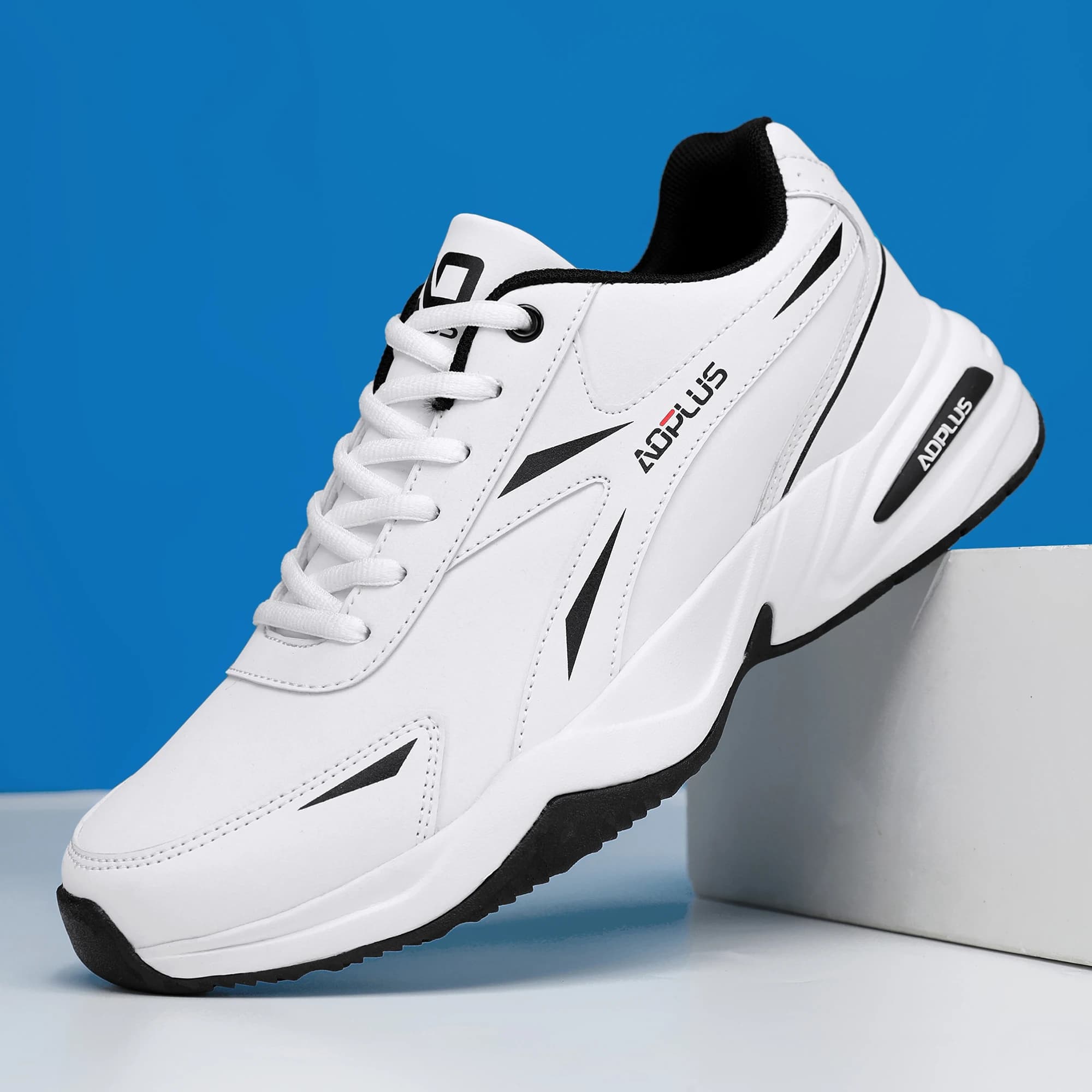 New fashionable men's casual sports sneakers, suitable for outdoor excursions, comfortable stringed shoes, ideal for adventure White