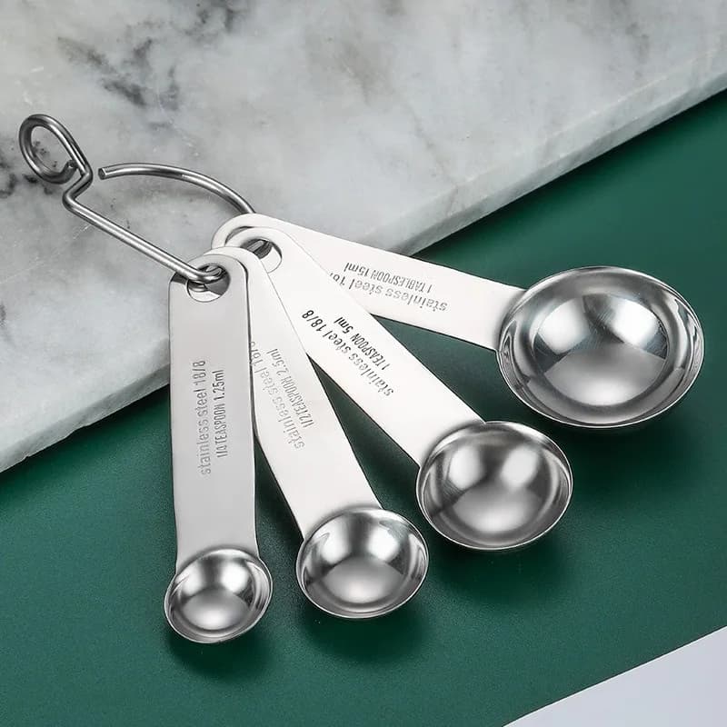 Cucchiaio dosatore in acciaio inossidabile 1PC 15ml Cucchiaio per fagioli speziati in polvere di latte con segni di scala su manico in rilievo per uso domestico in cucina