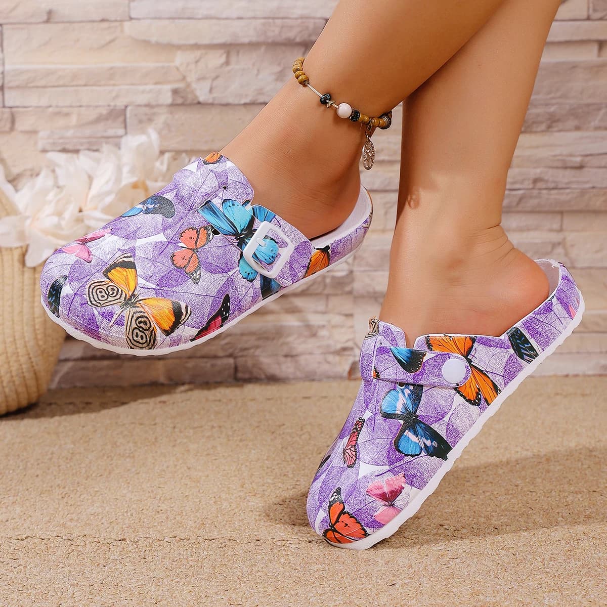Ladies' Home Slippers, Comfortable and Elegant Purple Butterfly Print, Wedge Heel Sandals, Suitable for Seaside Walks, Closed-To