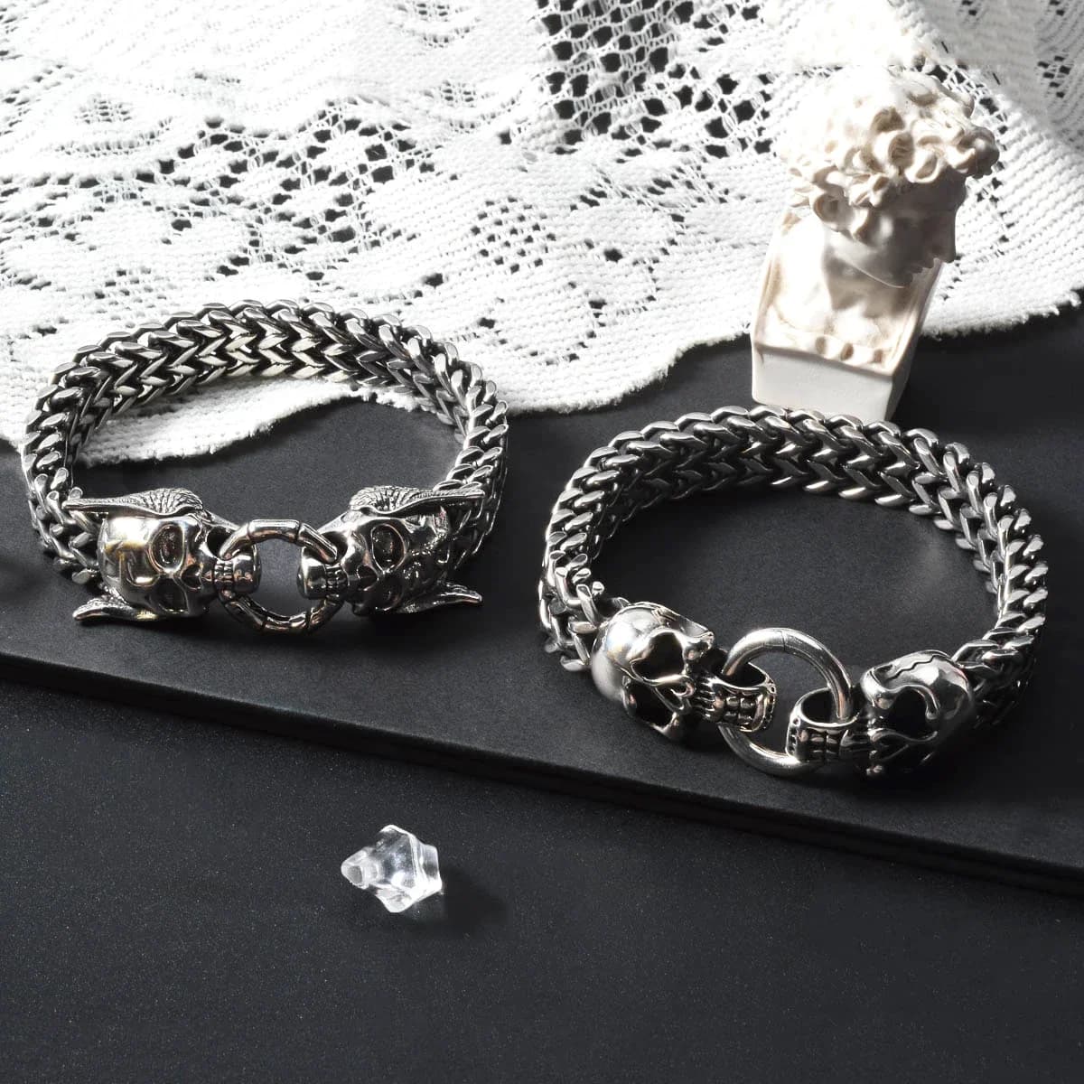 Stainless Steel Skull Bracelet Gothic Punk Bangle for Women Men Trendy Hip Hop Jewelry Gift Horror Style Halloween Accessories