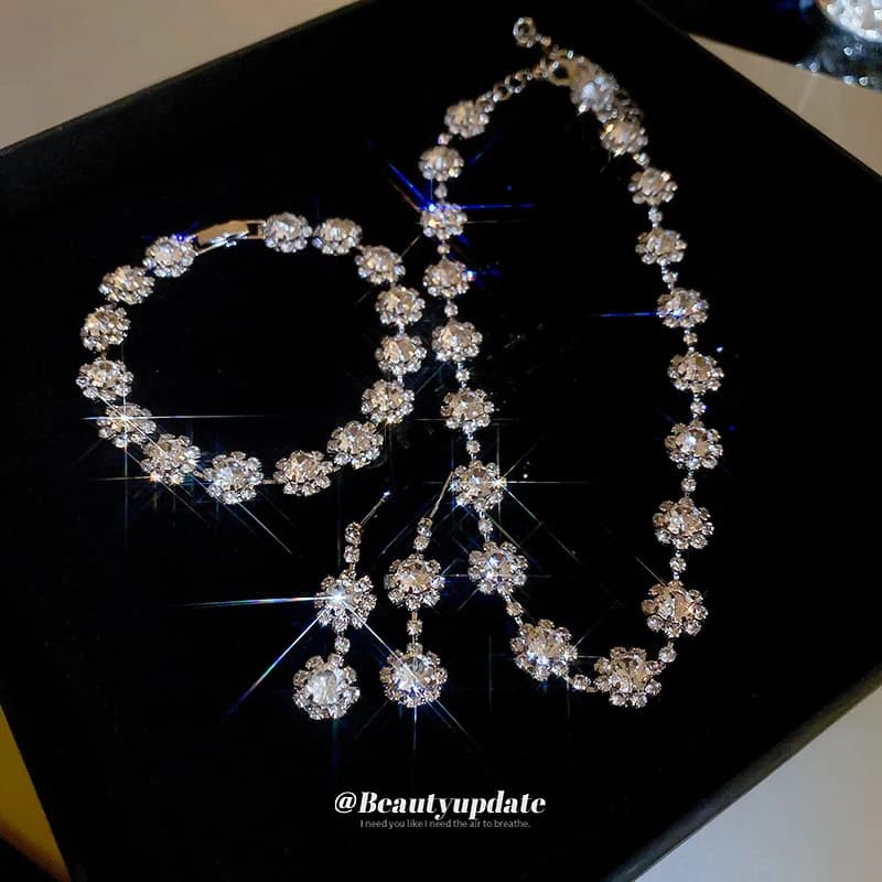 Set di gioielli con fiori di cristallo brillanti, collana, bracciale, orecchini, girocollo con strass, catena per donna, accessori per matrimoni e feste.