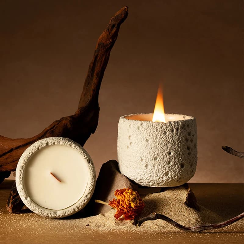 Aromatherapeutic Candle with Essential Oils and White Rumor for Domestic Use, Niche Gift, Relaxing Perfumes to Relieve Stress and Wellness