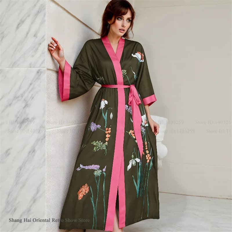 Stampa Fiore Abito lungo Allentato Casual Kimono femminile Abito Accappatoio Primavera Autunno Nuovi indumenti da notte Abito da casa Pigiama in raso di seta