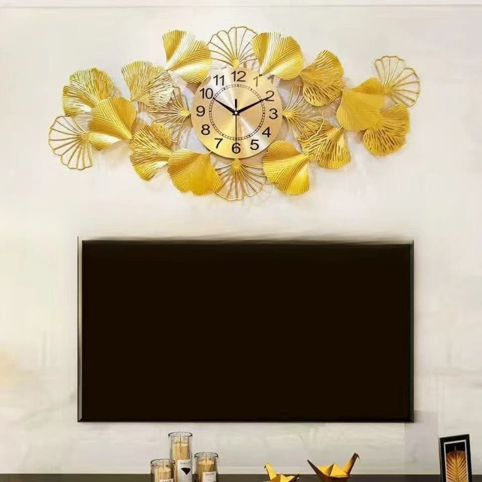 Metal Wall Clock with A Ginkgo Leaf Design Modern Creative Simple Wall Clock Bedroom Office Decoration Home Accessories Gift