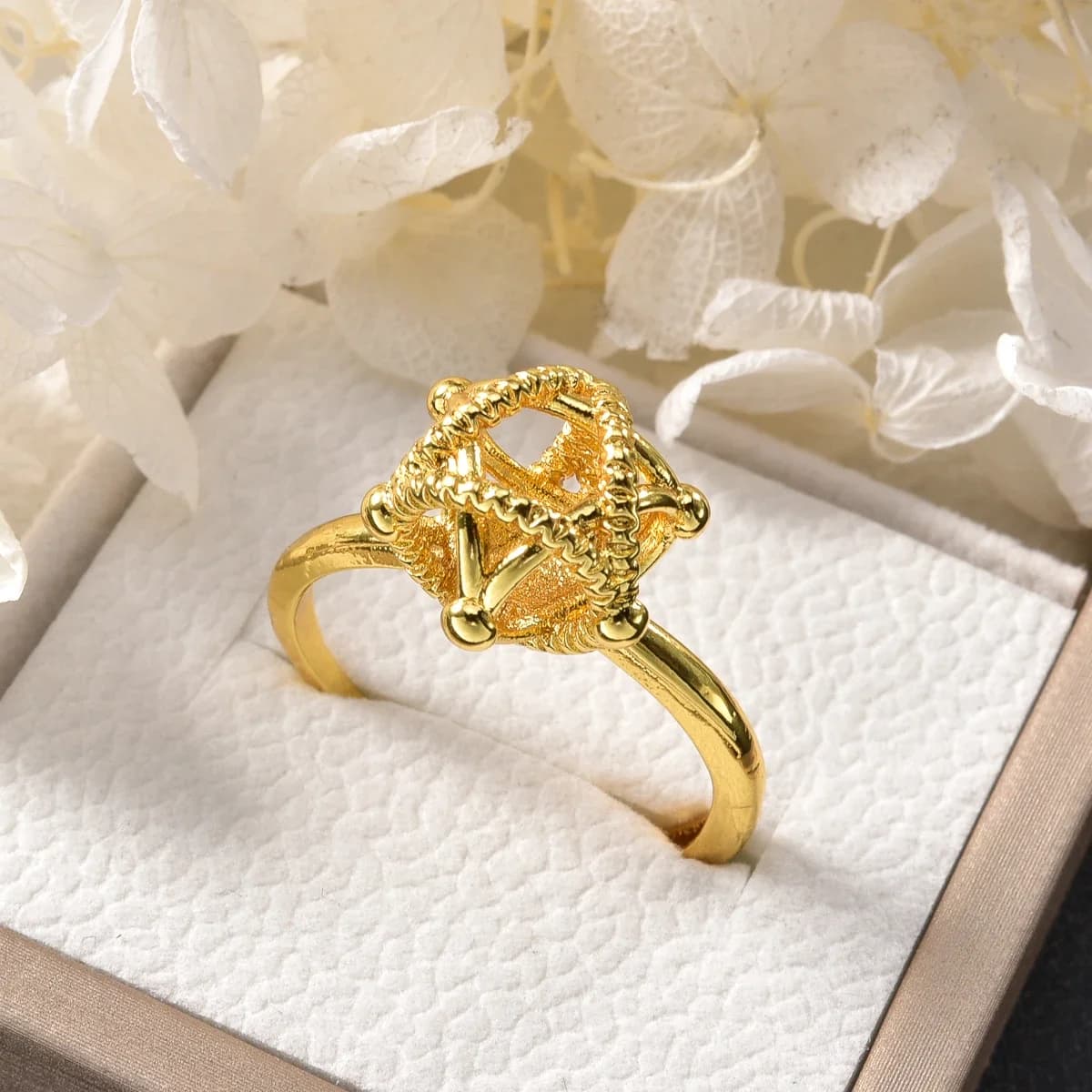 Anello in Rame Dorato per Donna, Gioiello Boho Chic di Lusso per Feste, Elegante Anello alla Moda, Regalo Trendy, Anello Nuziale
