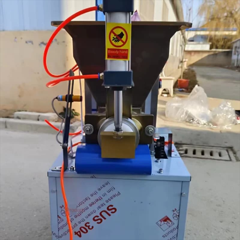 Fornitura in fabbrica Macchina per la movimentazione della pasta a forte costruzione Macchina per pasta Macchina da forno su larga scala per impianto di lavorazione della pasta