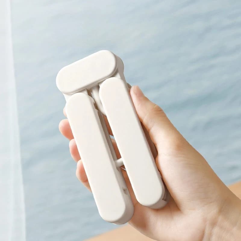Appendiabiti da viaggio portatile pieghevole, antiscivolo, ispessito, con clip antivento, per uso domestico e in viaggio di lavoro