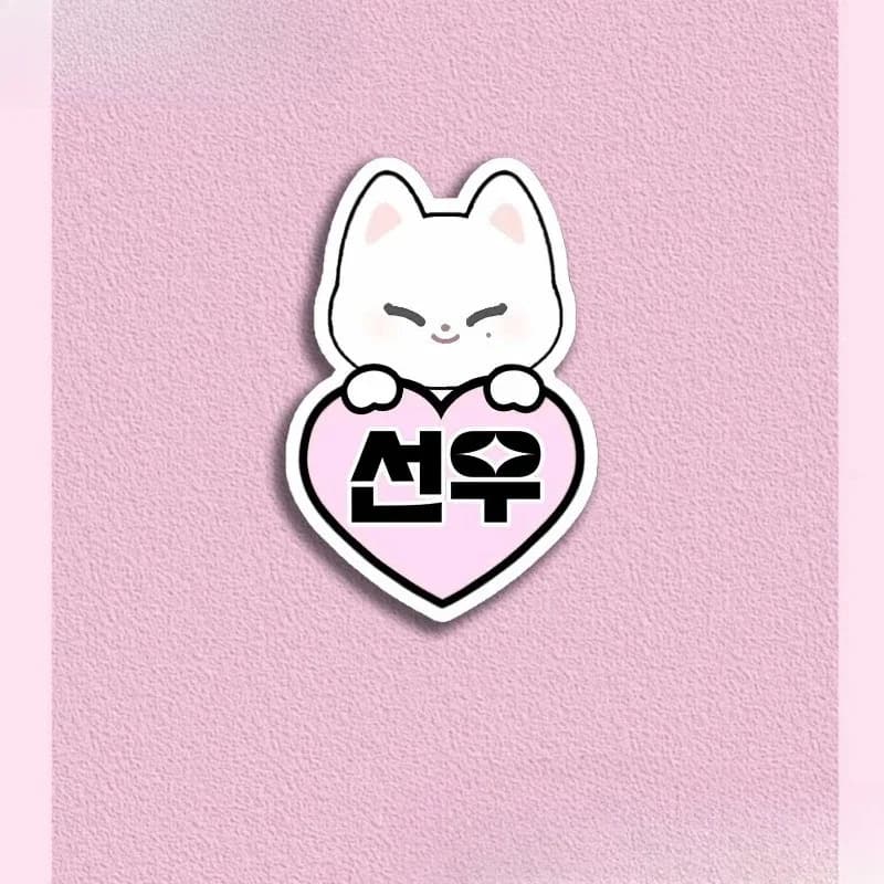 ENHYPENS Themed Acrylic Brooches Cute Small for Students Backpack Decorations & Back-to-School Ornaments Daily Necessities