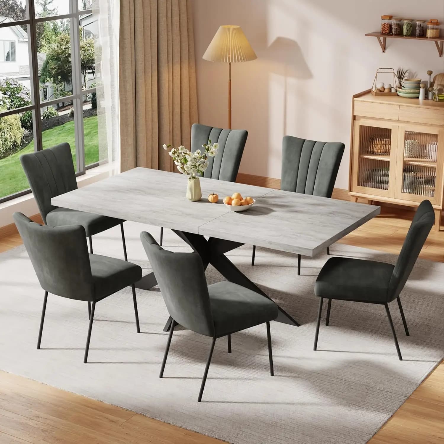 Set tavolo da pranzo allungabile da 6 pezzi, tavolo moderno in legno grigio da 51''–67'' con 6 sedie in tessuto nero, tavolo da pranzo, personalizzabile