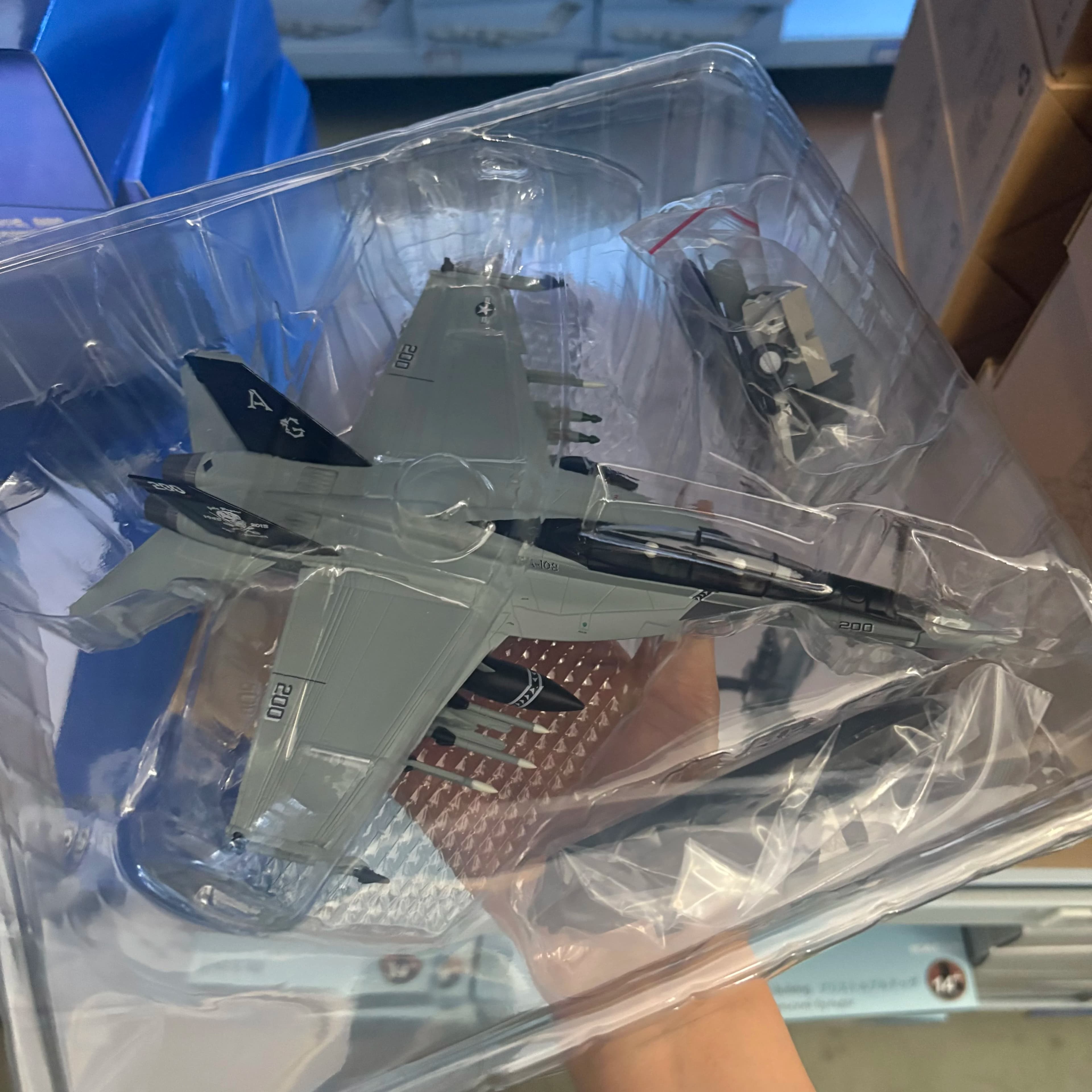 Modellino in Scala 1/72 dell'Aereo da Caccia F/A-18F Hornet F18 degli Stati Uniti, Modello Militare in Metallo Pressofuso, Collezione di Ornamenti