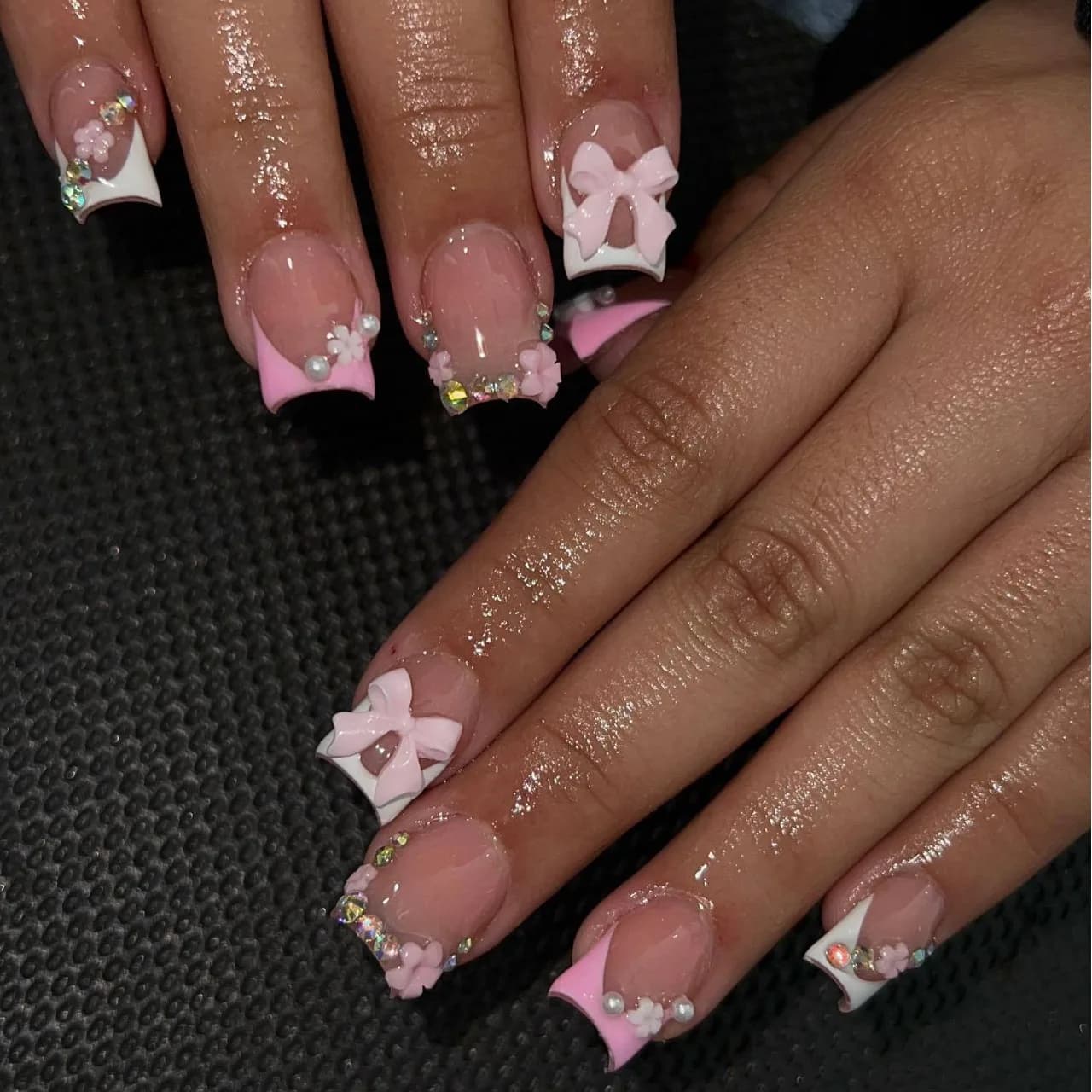 Nuove decorazioni per unghie con strass rosa francese a forma di fiore
