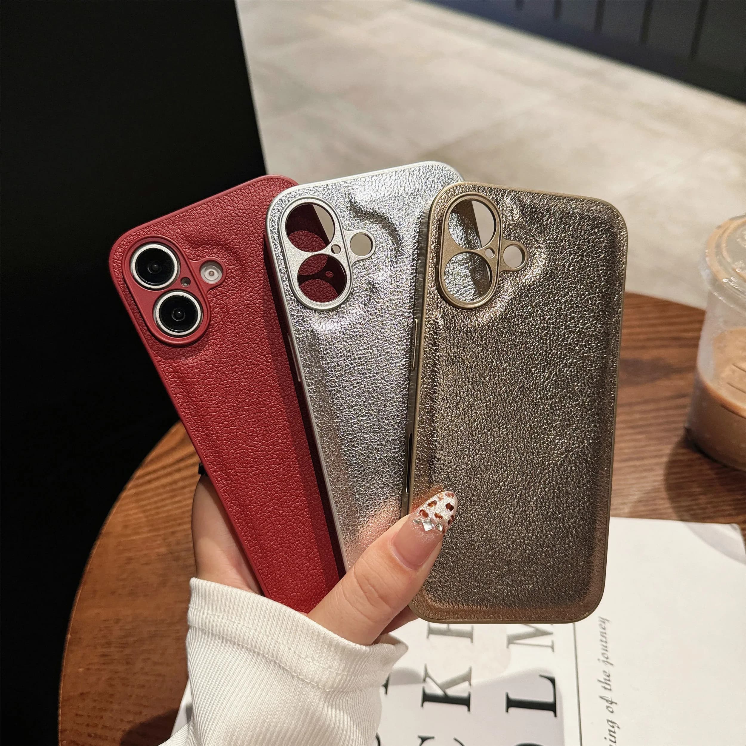 Custodia per iPhone 16 15 14 Plus 13 12 11 Pro Max XS X XR 8 7 Plus SE 2022 2020 custodia rigida in pelle morbida con protezione in Silicone