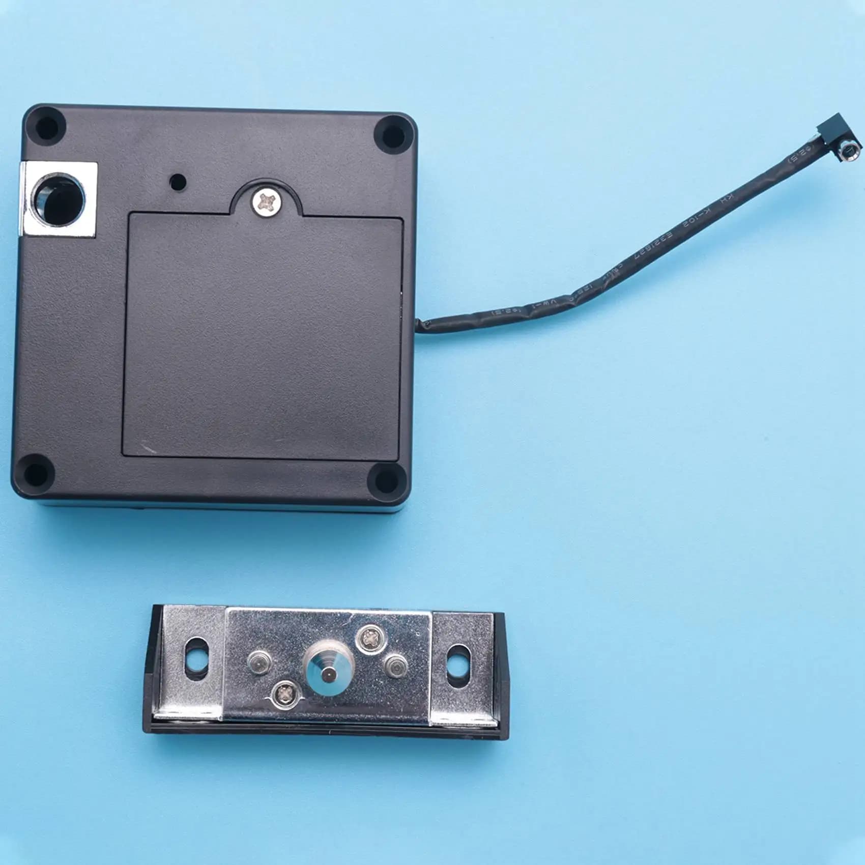 Serratura Elettronica Intelligente RFID per Armadietto, Senza Fori, Facile Installazione, per Mobili, Armadi, Scarpiera, Cassetti, Porte, con Due Chiavi