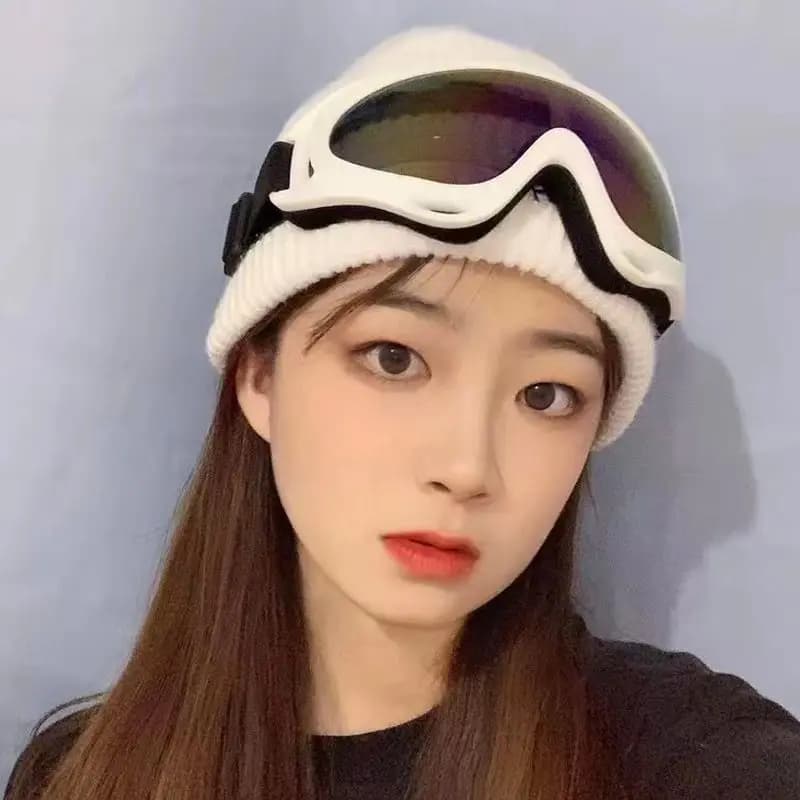 Occhiali da sci antiappannamento da donna antivento con protezione UV, lenti antiriflesso per snowboard e sport invernali