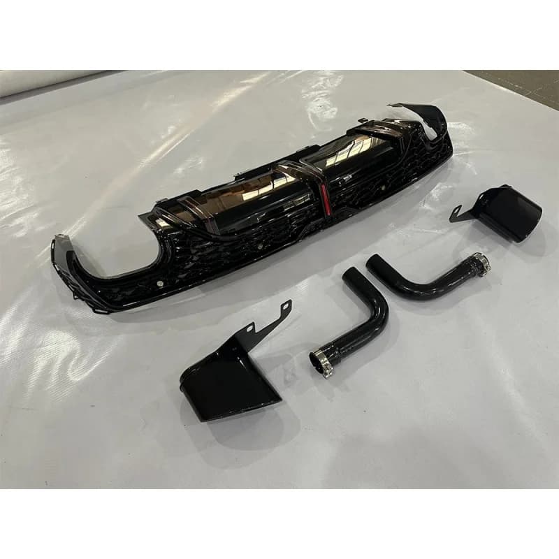 For New Q7 Model Dual Outlet Rear Diffuser Lip + Exhaust Tips Full Black Sport Version Pp Material Hot Selling Car Accessories