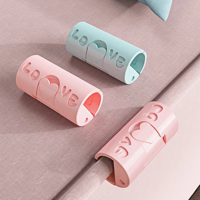 Clip per lenzuolo Morsetto antiscivolo resistente Trapunta in plastica Supporto per copriletto Coperta Fibbie Elementi di fissaggio Materasso Molla per vestiti 2/6/12 pezzi