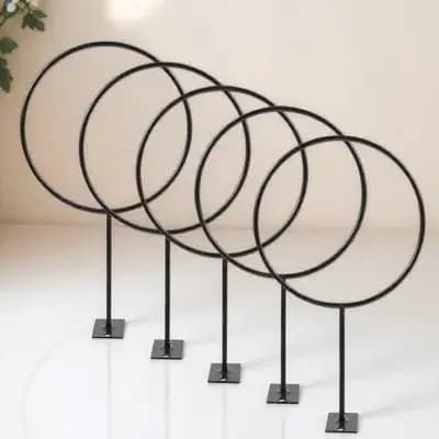 Espositore da parete in ferro premium da 5 pezzi per palloni da basket, calcio, pallavolo, attrezzature sportive