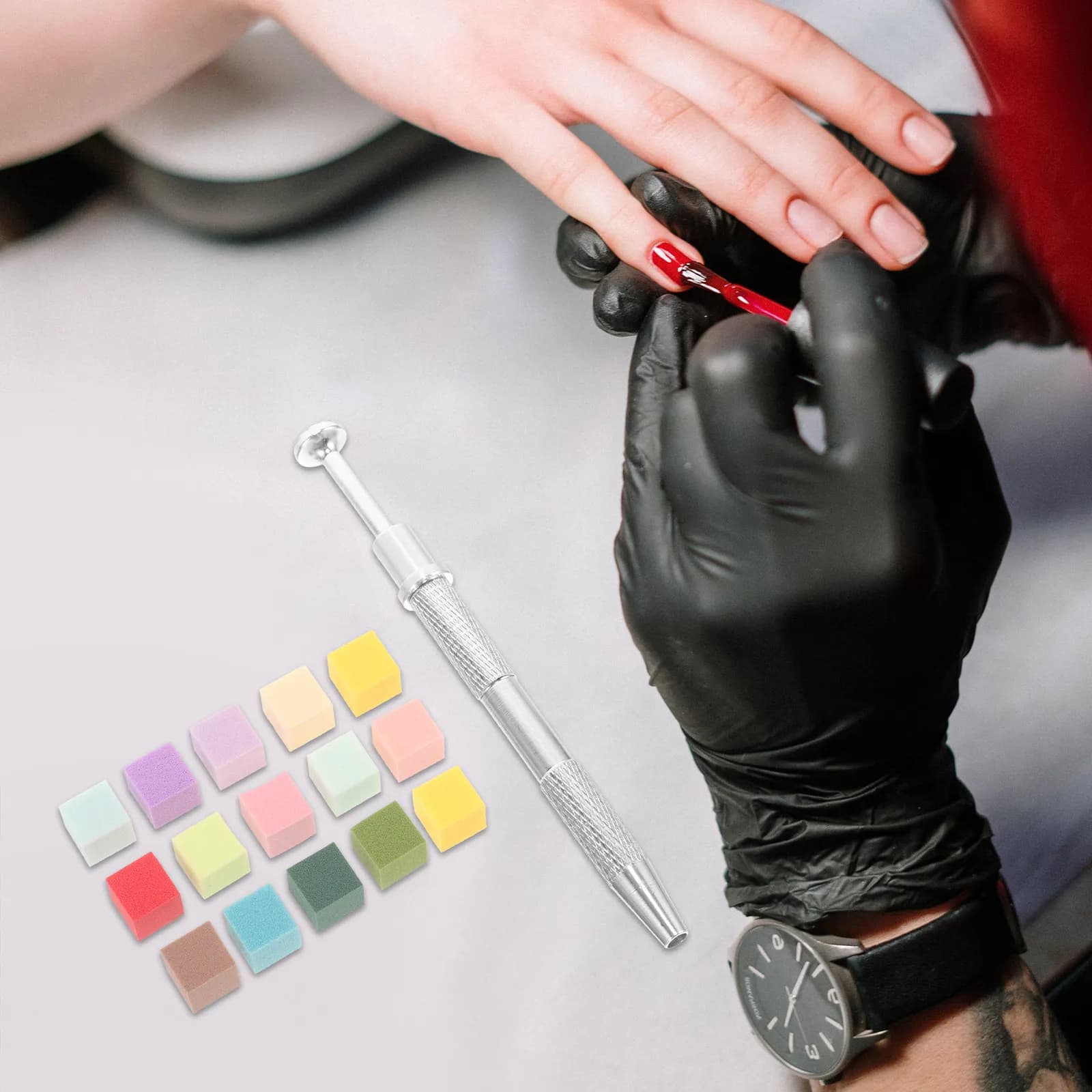 Set di 1 Spugnetta Piccola per Unghie, Morbida e Liscia per Sfumature Perfette, Applicazione Blush e Nail Art con Pratica Impugnatura a 4 Artigli