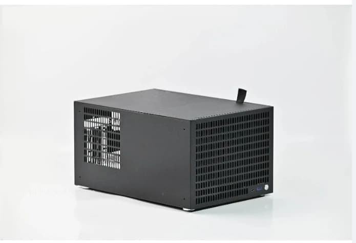 Chassis NAS B6 a 6 posizioni Alimentatore grande SFX Servizio di archiviazione AIO PCIe Black Synology a tutta altezza MATX