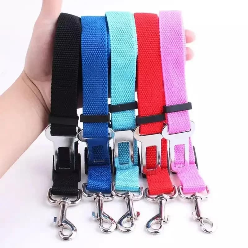 Cintura di sicurezza per auto per animali domestici Protezione di sicurezza Viaggio per cani Accessori per animali domestici Collare per guinzaglio per cani Breakaway Imbracatura per auto solida Cinture di sicurezza per auto per animali domestici
