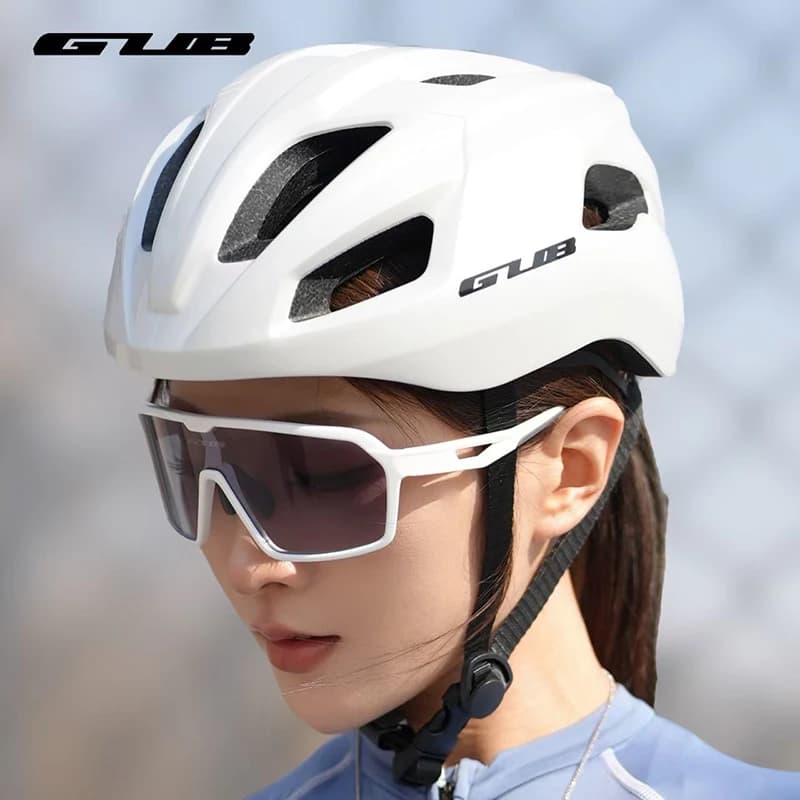 GUB Ultra Light Bike Helmet for Men Women Integrated Molding PC+EPS Dual Material Road Mountain Cycling Safety Helmets
