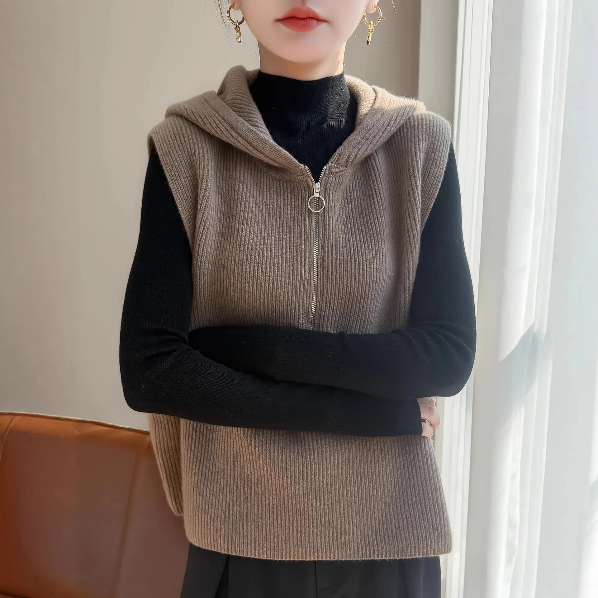Gilet maglione da donna con cerniera con cappuccio caldo autunno inverno gilet lavorato a maglia moda gilet maglione spesso coreano allentato capispalla casual