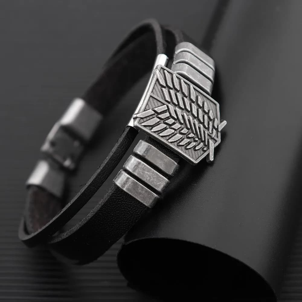 Braccialetti Punk con Cartoni Animati e Personaggi di Attack on Titan per Donne e Uomini, Gioielli Creativi di Tendenza