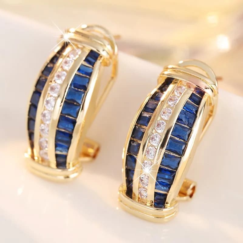Women's Curved Earrings With Blue White Cubic Zircon Light Luxury High End Style Ear Buckle Versatile Daily Commuting Jewelry