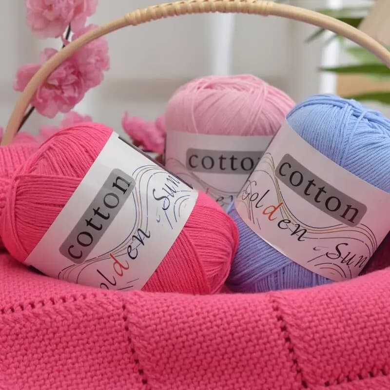 200 g di filato di puro cotone 100%, filo all'uncinetto medio-sottile, fatto a mano per lavorare a maglia maglioni, gilet, cappelli e coperte piccole. Filato di cotone medio-sottile, 1 pezzo = 4 pezzi = 200 grammi