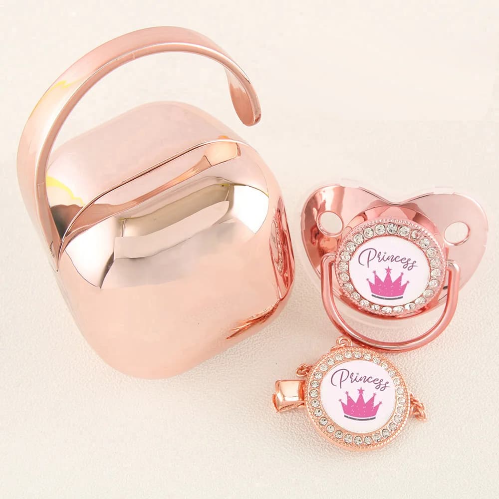 Set Regalo di Lusso per Neonati: Ciuccio Luccicante, Clip e Custodia – Regalo Perfetto per Neonati, Baby Shower e Battesimi