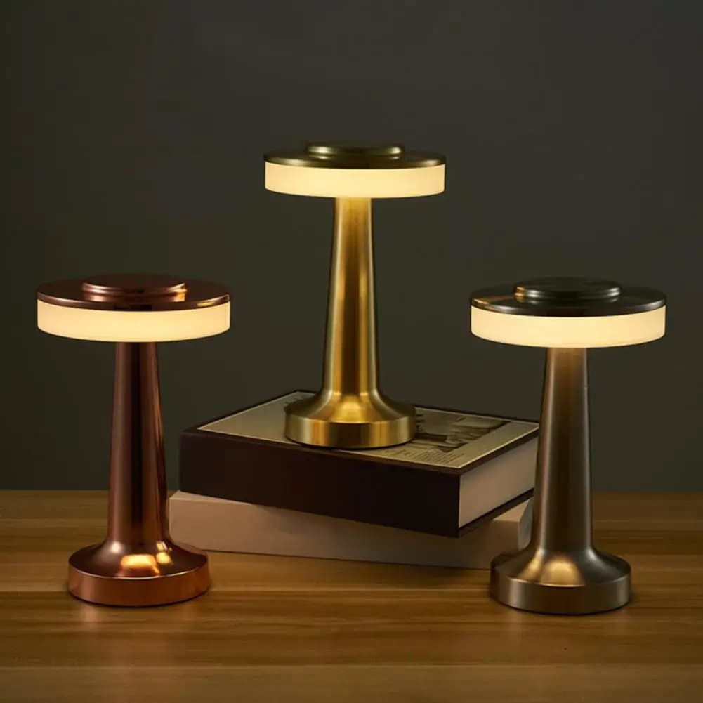 Lampada da Tavolo in Metallo Senza Fili, Regolabile con Controllo Touch, Luce LED Portatile a Batteria per Camera da Letto, Soggiorno, Casa