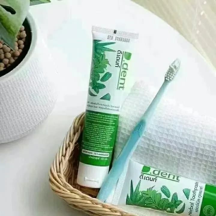 Thai Herbal 5-in-1 Toothpaste, Whitening & Deep Cleaning, Reduces Bad Breath & Soothes Sensitive Teeth Effectively