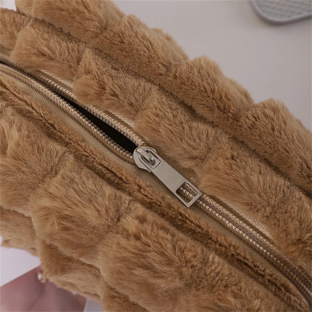 Women Plush Makeup Bag Travel Cosmetic Lipstick Brush Storage Bag Zipper Large Solid Color Toiletry Bag Make Up Washing Pouch