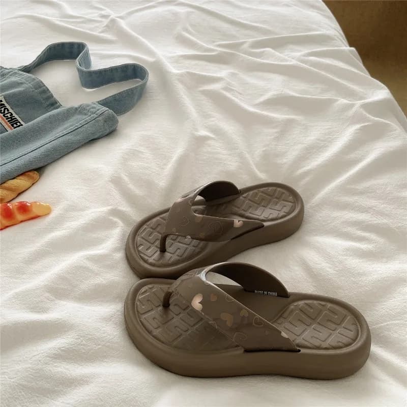 Women's Sandals Fashion Luxury Summer New Comfortable Non slip Outdoor Breathable Beach Slippers Sandals