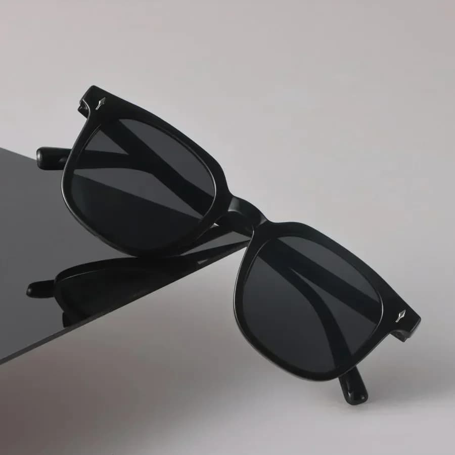 Sunglasses Women Fashion Men Square Design Sun Glasses Vintage Female Male Plastic Frame Stylish Oculos De Sol
