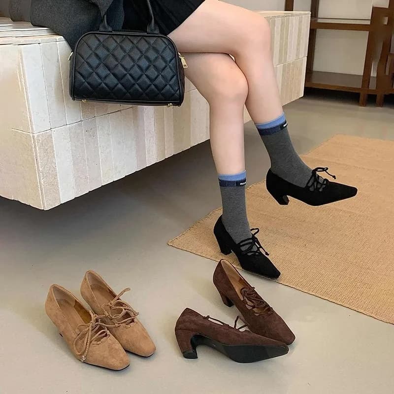 Scarpe Mary Jane da sera delicate in stile francese con papillon e scarpe singole versatili dal taglio basso per gonne e fagioli
