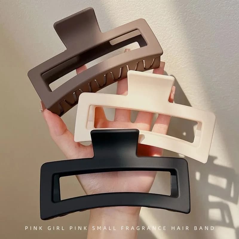 2026 SS K-Fashion 13cm Square Shark Clip for Thick Hair High Elasticity Back Head Fixing Geometric Ponytail Hair Claw