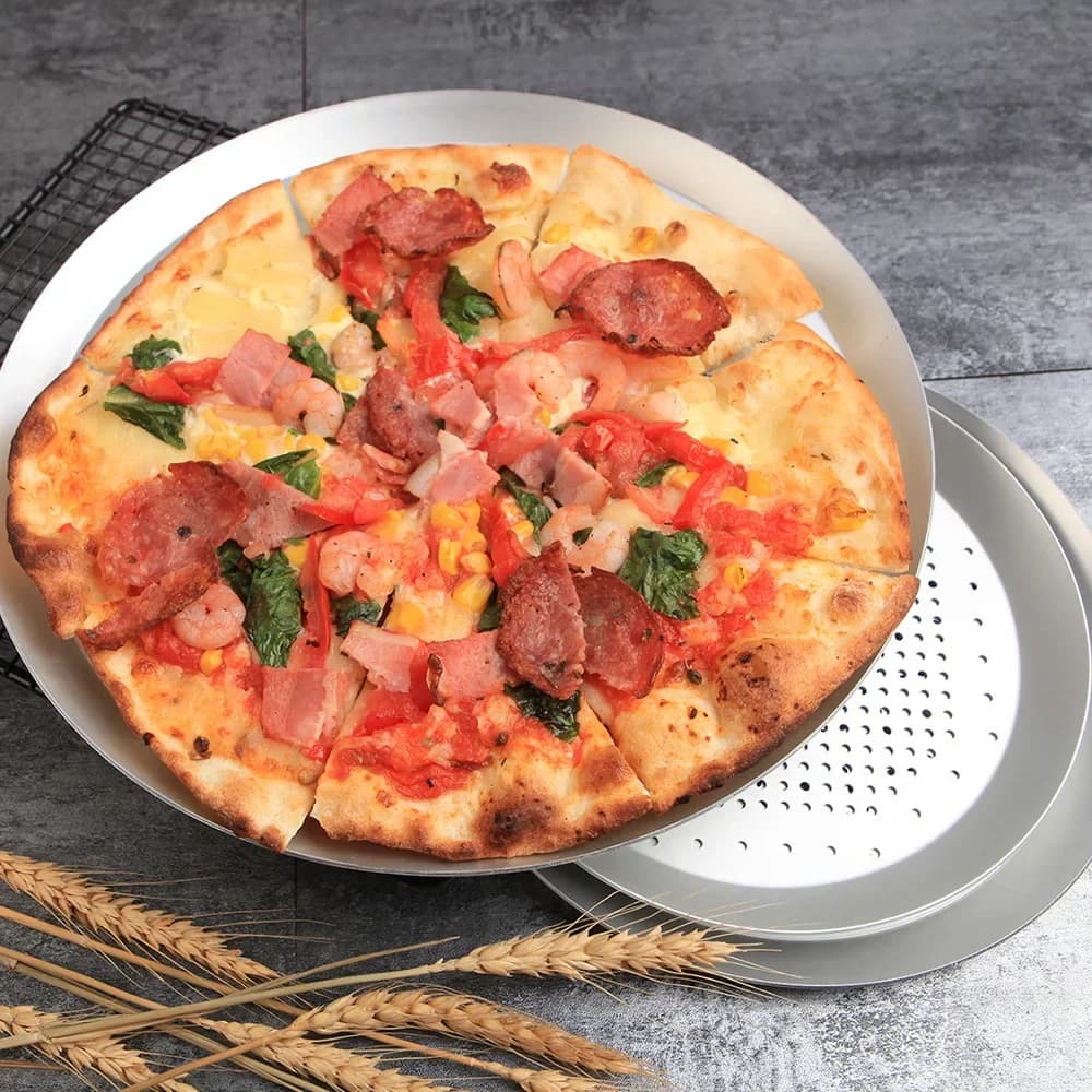 Teglia da Forno Antiaderente per Pizza da 15 Pollici con Fori, Tappetino da Cucina, Utensili e Stampi per Cucinare e Cuocere