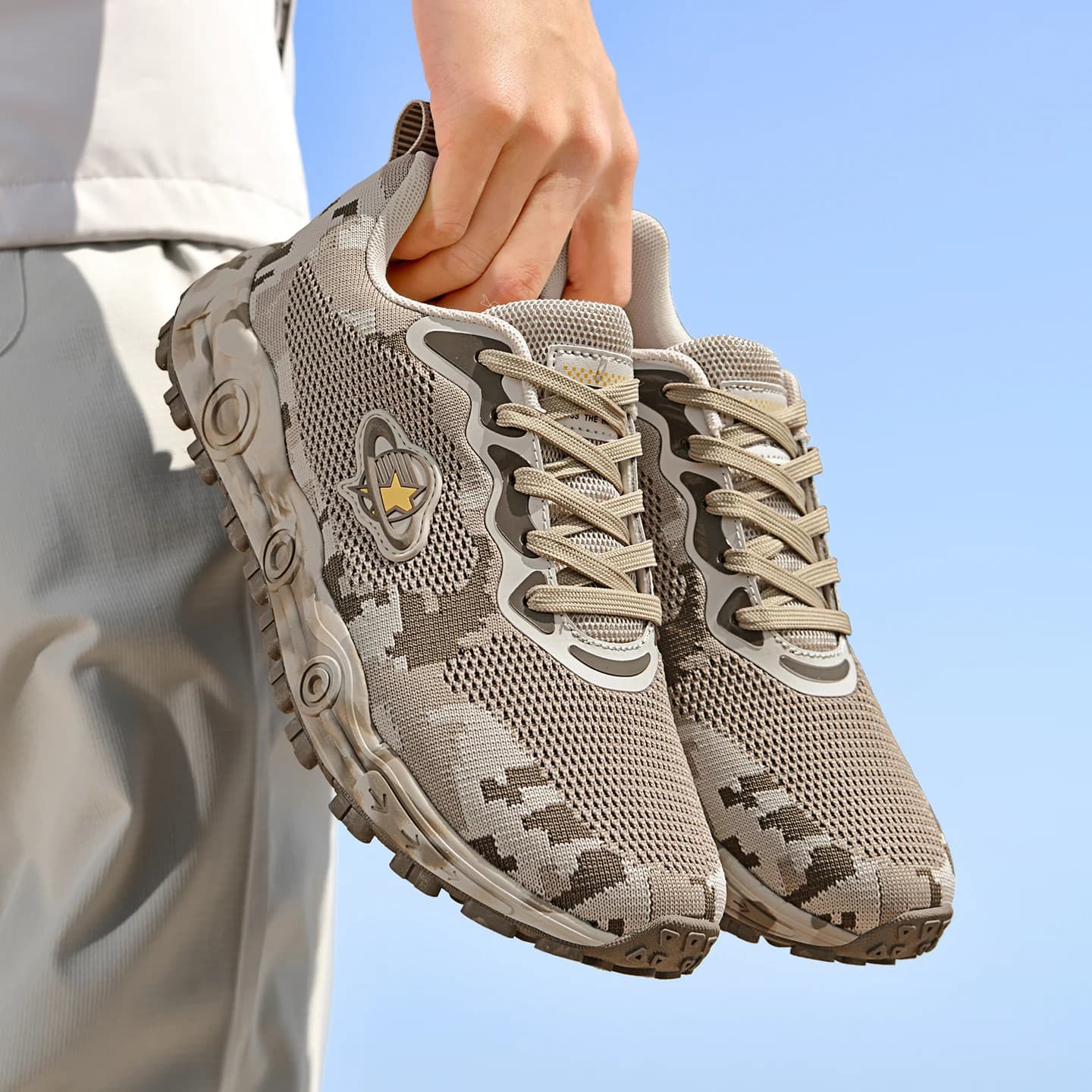 Scarpe da trekking mimetiche da uomo, traspiranti in mesh, con assorbimento degli urti in EVA, antiscivolo, per corsa su sentiero e allenamento all'aperto