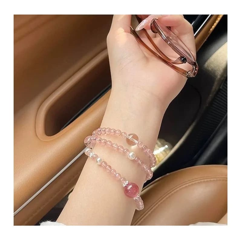 Strawberry Crystal Stack with Three Circles Bracelet, Female Niche Design, Light Luxury, High-end Sense, Exquisite Fashion, Whit