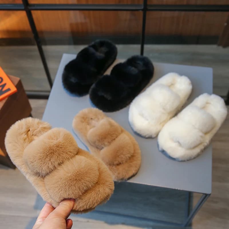 Pantofole per mobili per bambini Cachi in lana calda per ragazze Pantofole in morbida pelliccia Autunno Inverno Beige Bianco Fuori Pantofole in cotone per bambini