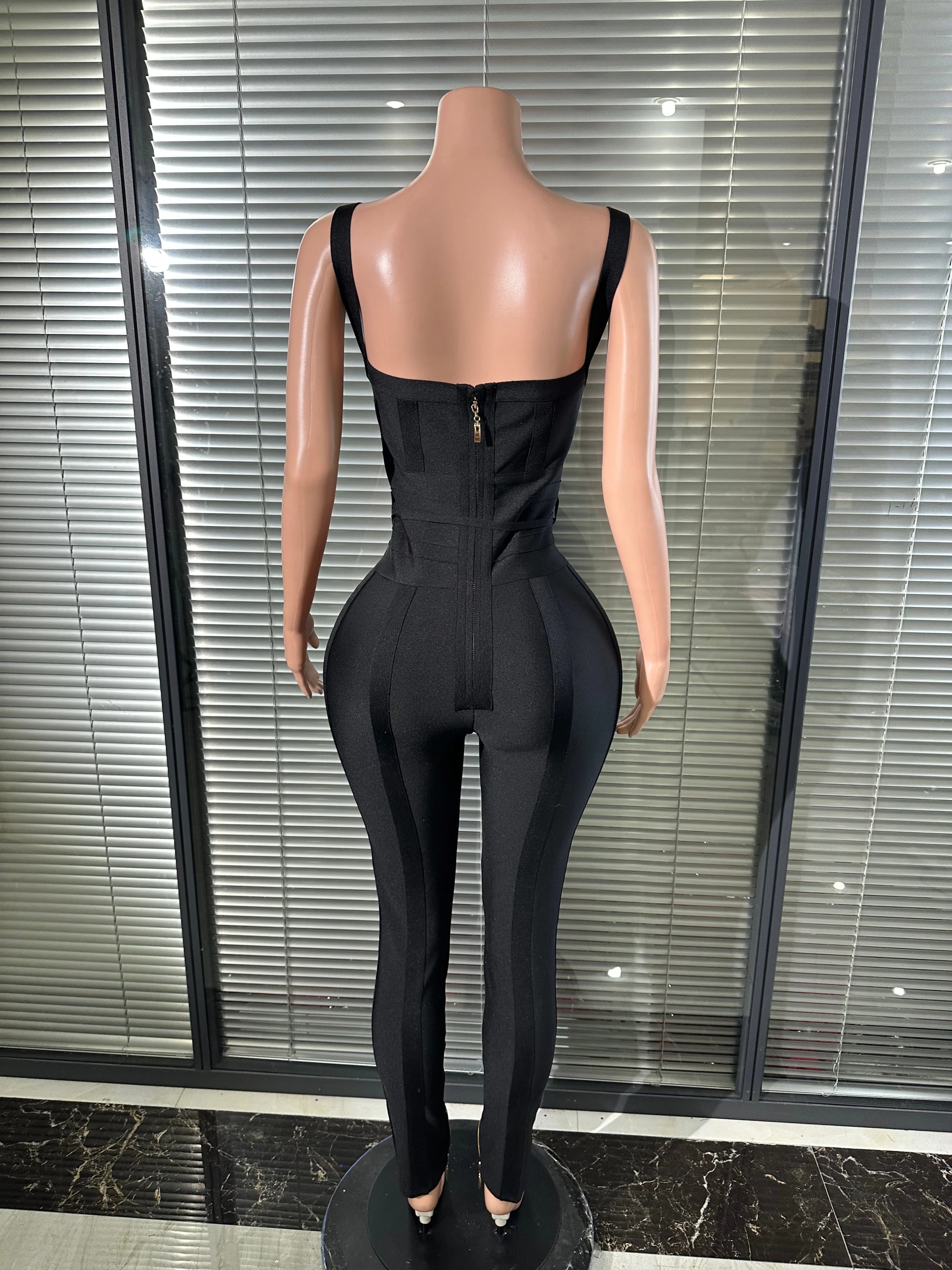 Tuta Aderente Nera Senza Maniche con Scollo a V per Donna, Outfit Elegante per Feste di Compleanno, Club, Cocktail e Serate di Gala